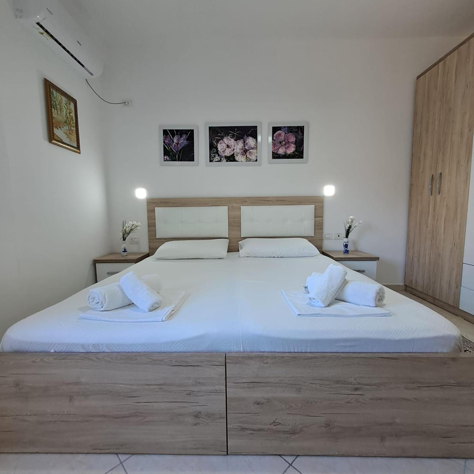 Flowers & Green 2 Bedrooms Apartment & Box Garage Vlora Kültér fotó